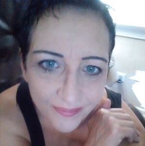 Meet your Posher, Joy